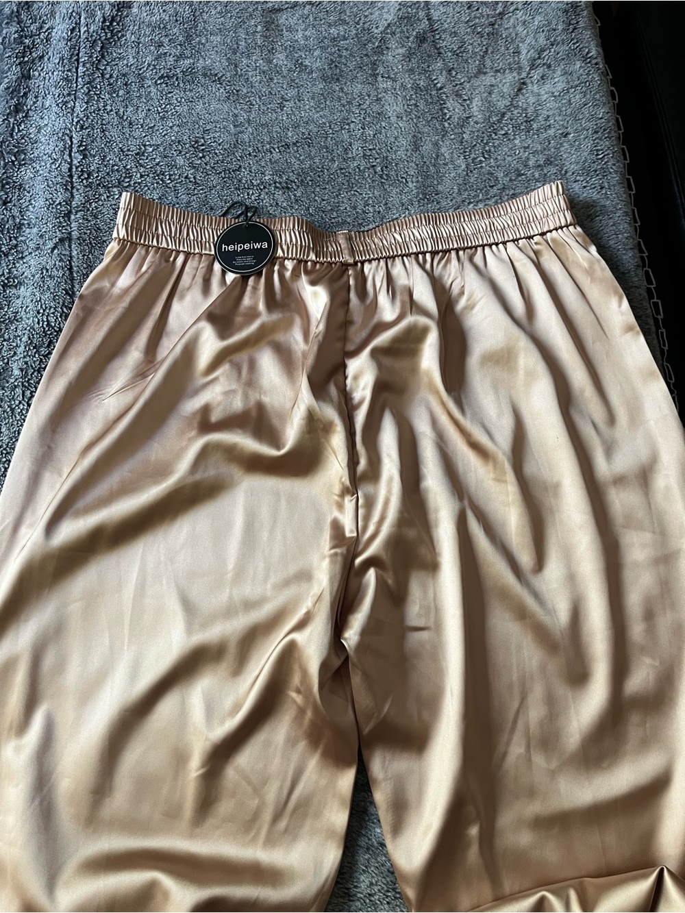 Satin-Look Wide Leg Trousers in Champagne - Picture 5 of 10